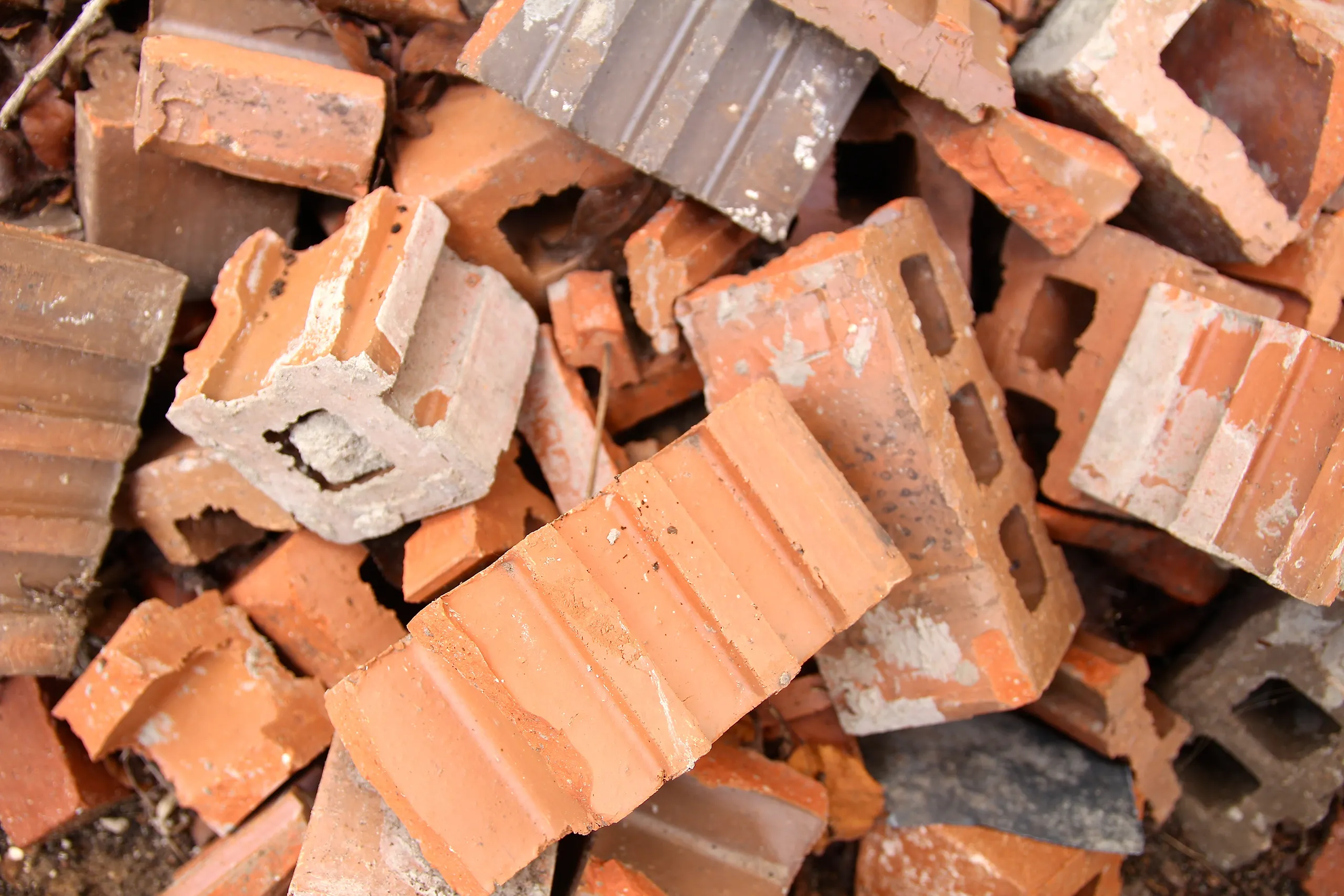 Clay brick or concrete brick: How do they compare?